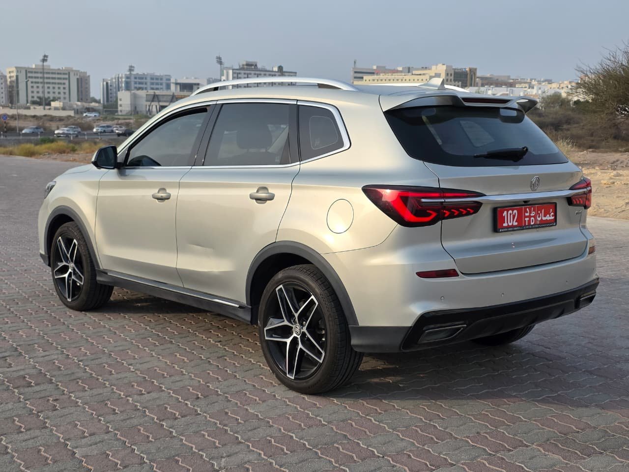 ام جي ار اكس 5